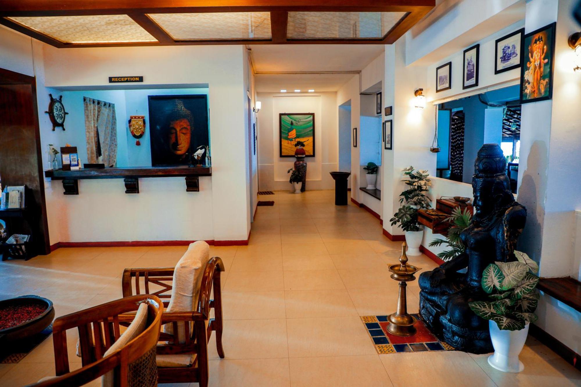 Old Lighthouse Bristow Hotel Kochi Exterior foto